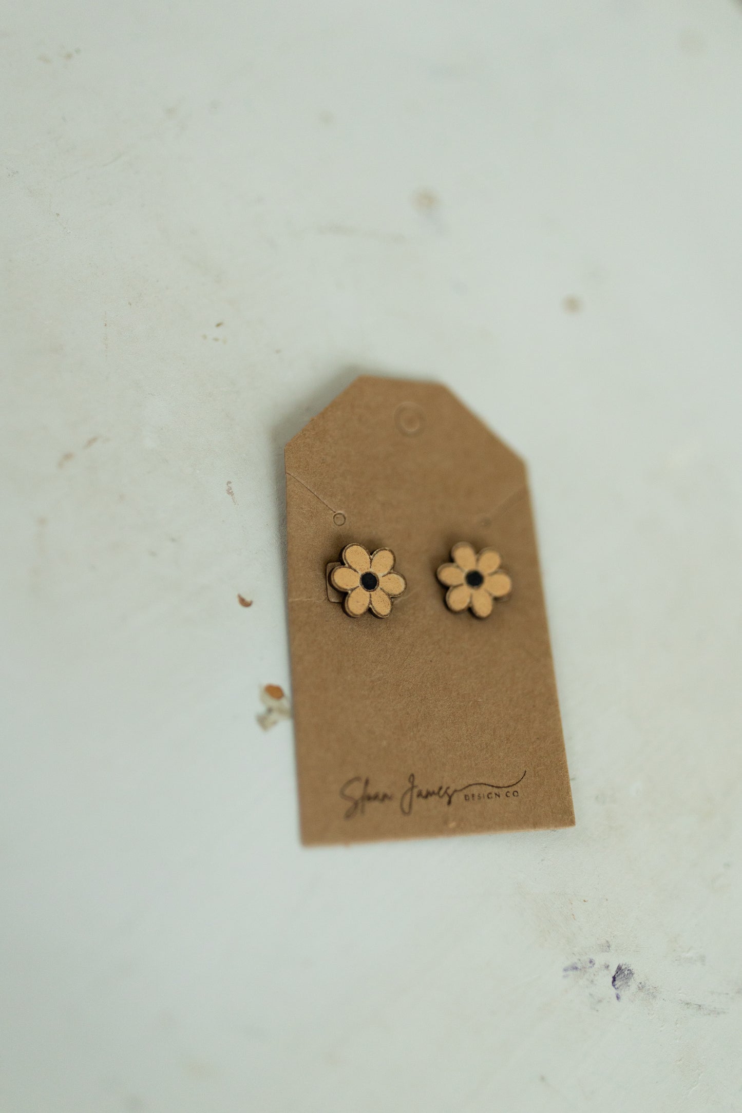 Handcrafted Wood Earrings - Cream Color Daisy